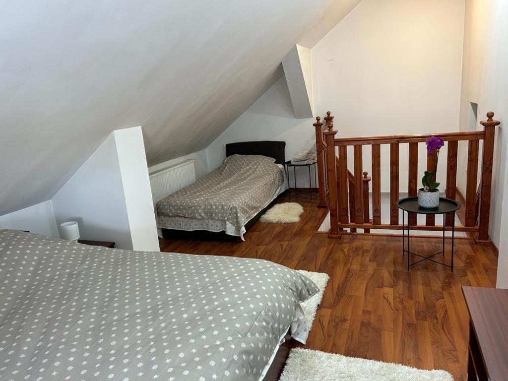 Easy Living Apartments - Old Town Braşov Esterno foto